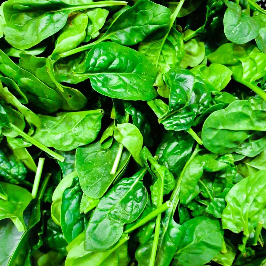 Fresh spinach and leafy greens at Fresh Mandi